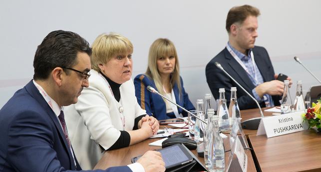 Education in transition. From classic to digital Education in transition. From classic to digital