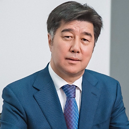 Алихан Байменов