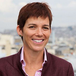 Ана Ревенга