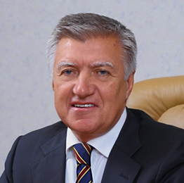 Владимир Шамахов