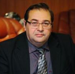 Юрий Петров